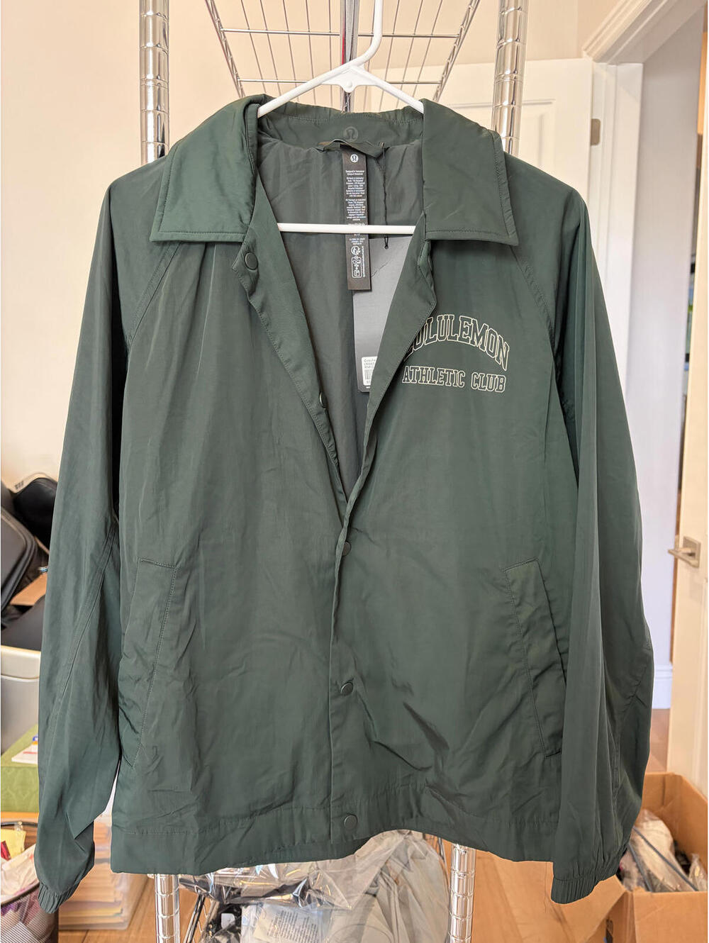 NWT Lululemon coaches jacket graphic size XS in green